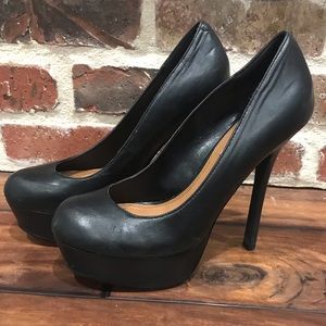 Size 8 Black Steve Madden Heels